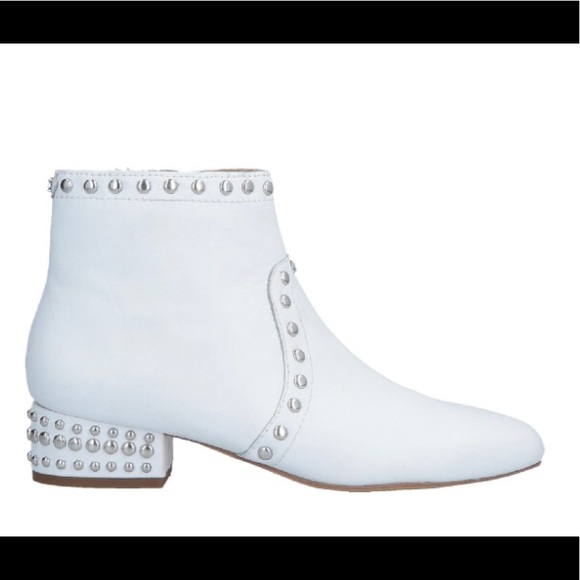 Sam Edelman Shoes - Sam Edelman White Ankle Boot